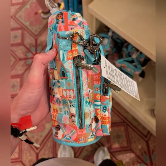 NEW 2024 Disney Parks Lug Huggie Bag Water Bottle Holder It’s A Small World - Picture 4 of 7